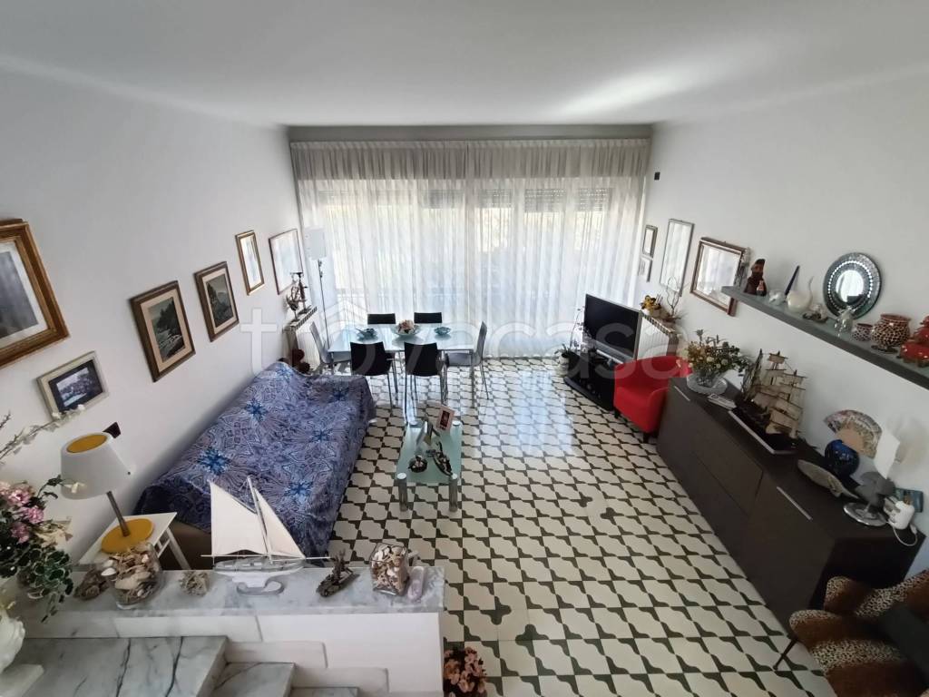 casa indipendente in vendita a Viareggio in zona Marco Polo