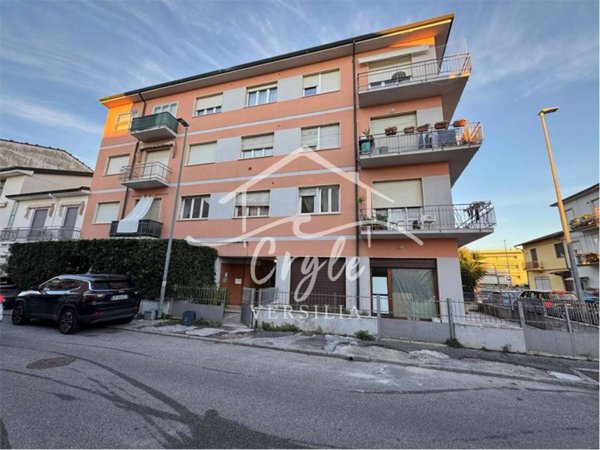 appartamento in vendita a Viareggio in zona Don Bosco