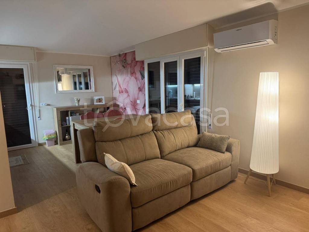 appartamento in vendita a Viareggio in zona Torre del Lago