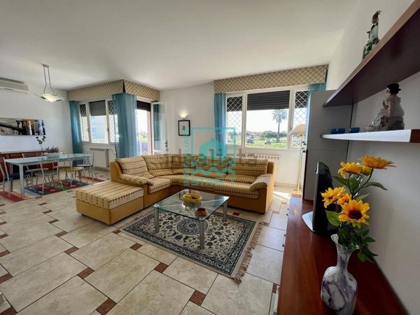 appartamento in vendita a Viareggio