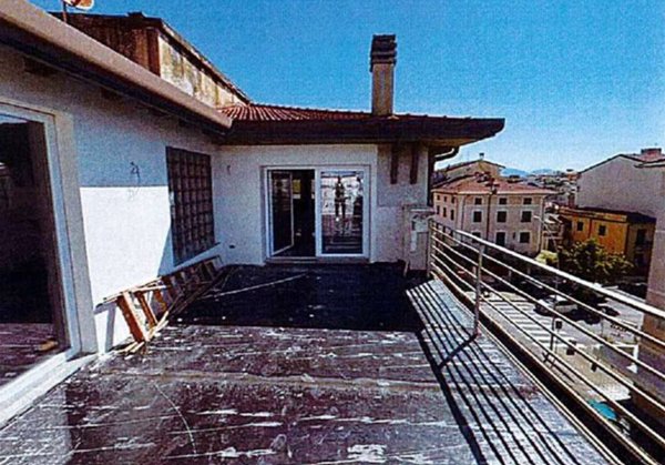 appartamento in vendita a Viareggio