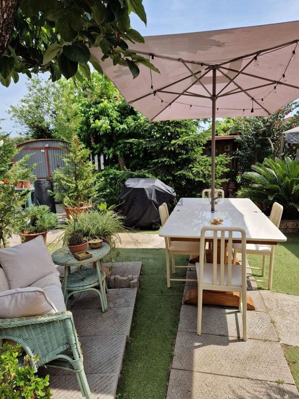 casa indipendente in vendita a Viareggio in zona Torre del Lago
