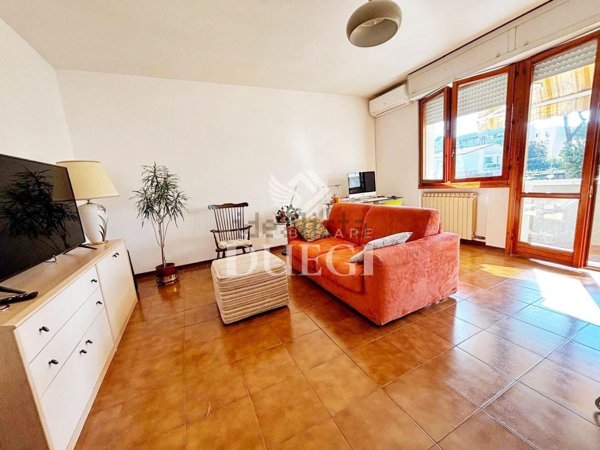 appartamento in vendita a Viareggio in zona Campo d'Aviazione