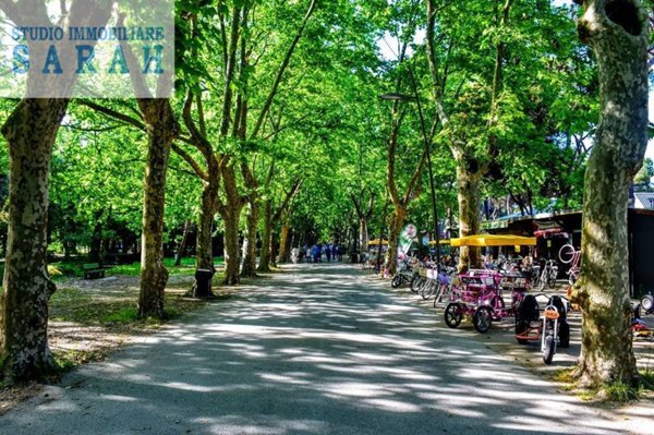 appartamento in vendita a Viareggio in zona Centro Storico