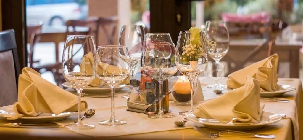 negozio in vendita a Viareggio in zona Centro Storico