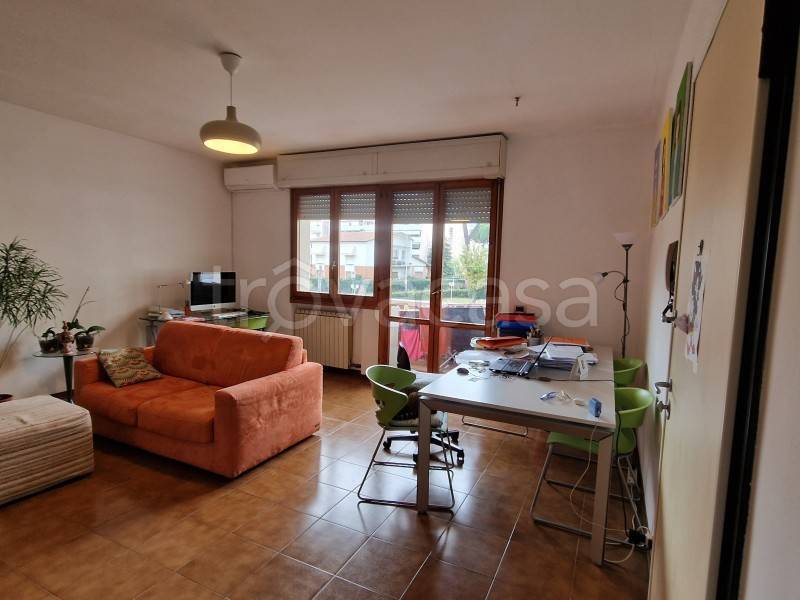 appartamento in vendita a Viareggio in zona Campo d'Aviazione