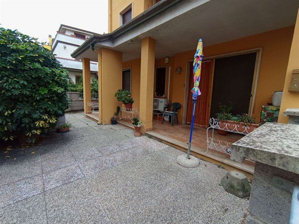 appartamento in vendita a Viareggio in zona Torre del Lago