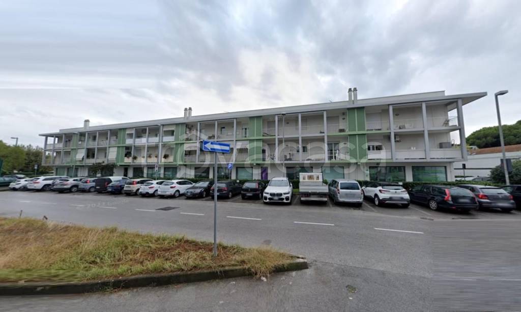 negozio in vendita a Viareggio