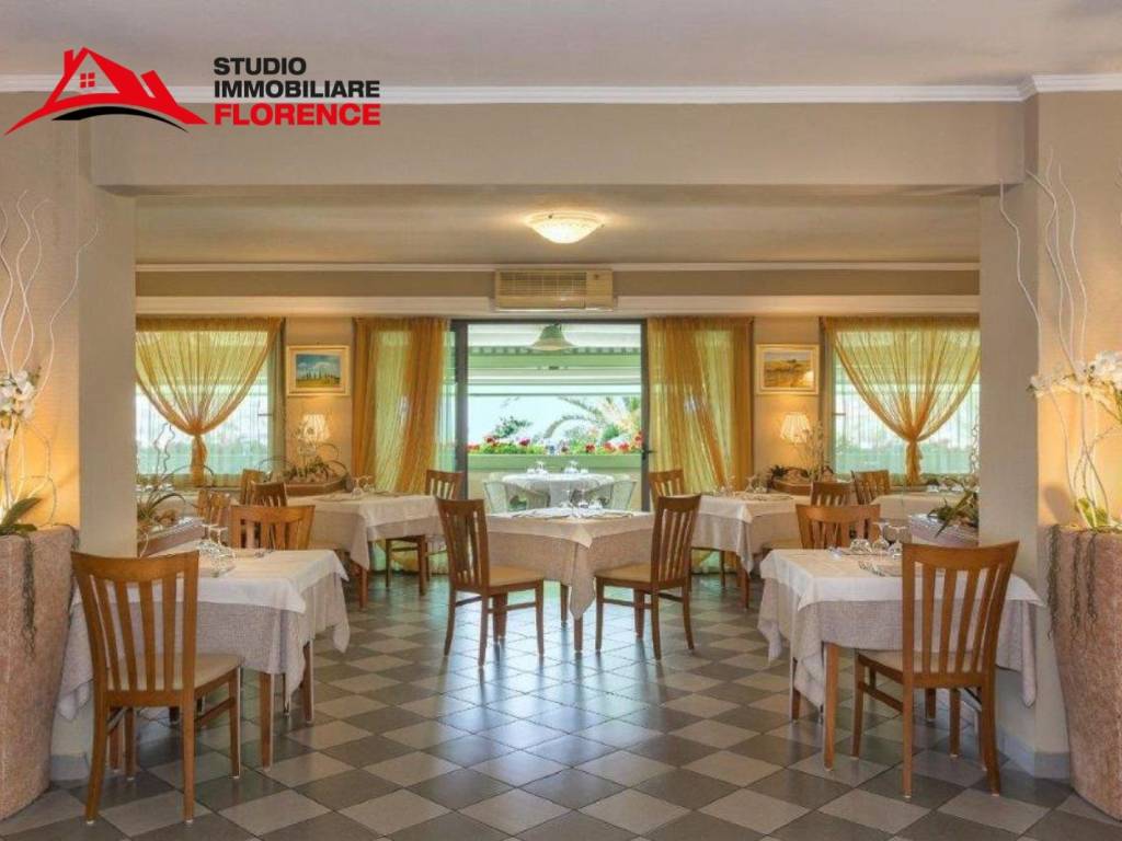 negozio in vendita a Viareggio