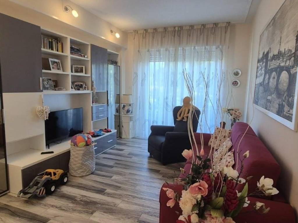 appartamento in vendita a Viareggio