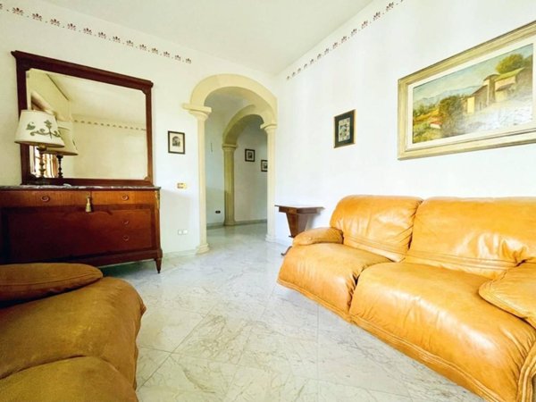 casa indipendente in vendita a Viareggio in zona Torre del Lago