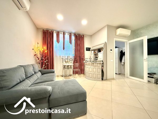 casa indipendente in vendita a Viareggio