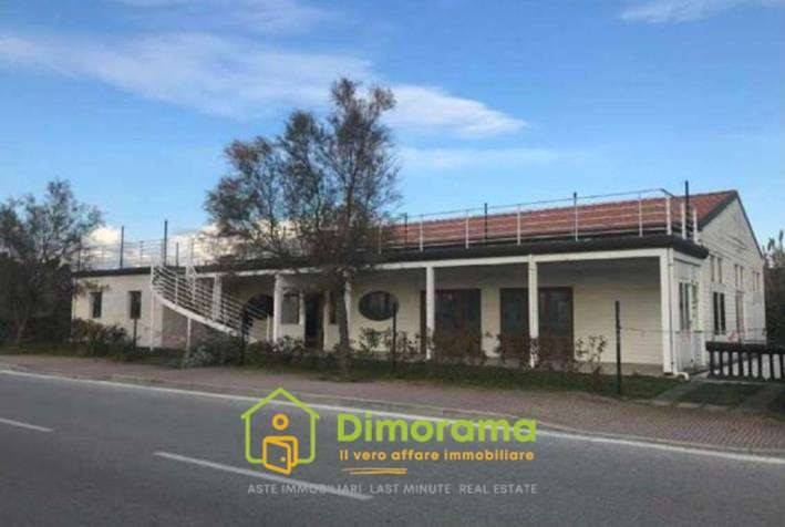 negozio in vendita a Viareggio