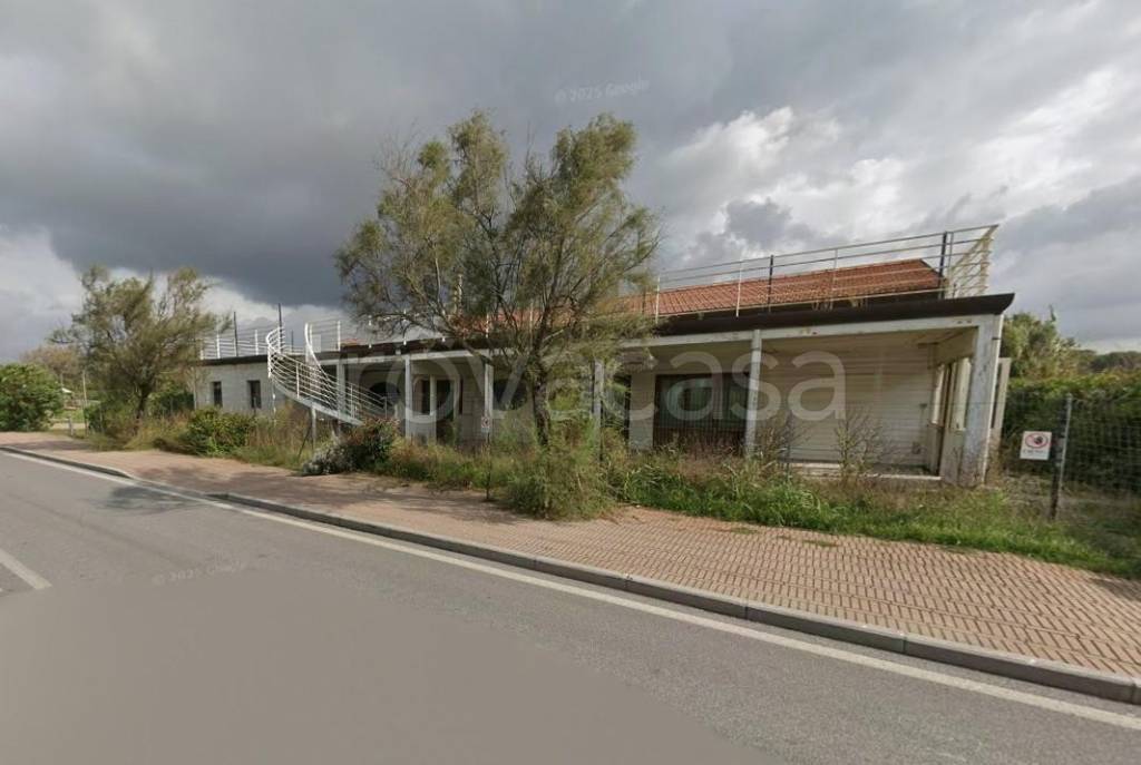 negozio in vendita a Viareggio