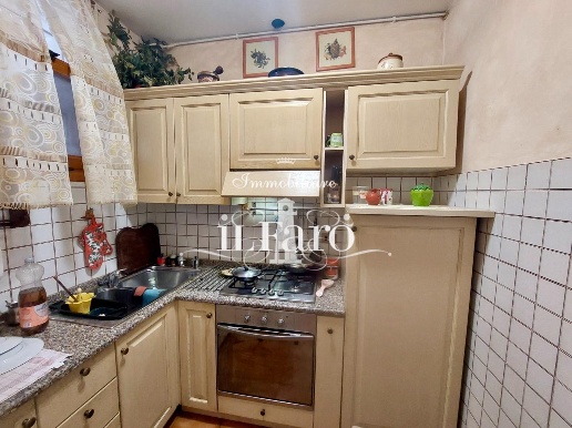 appartamento in vendita a Viareggio in zona Migliarina