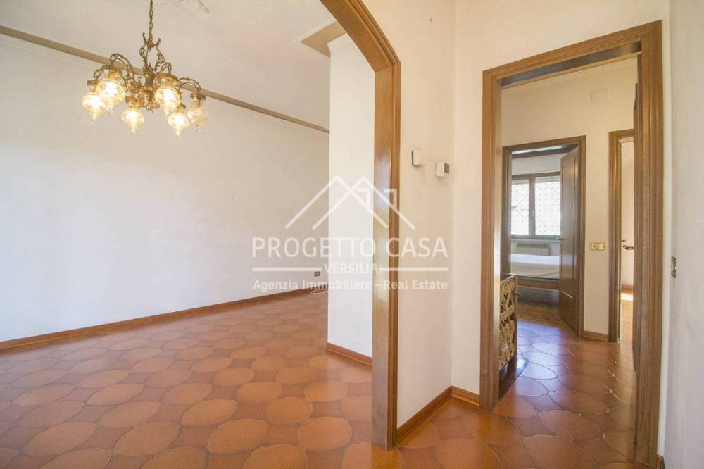 casa indipendente in vendita a Viareggio in zona Torre del Lago