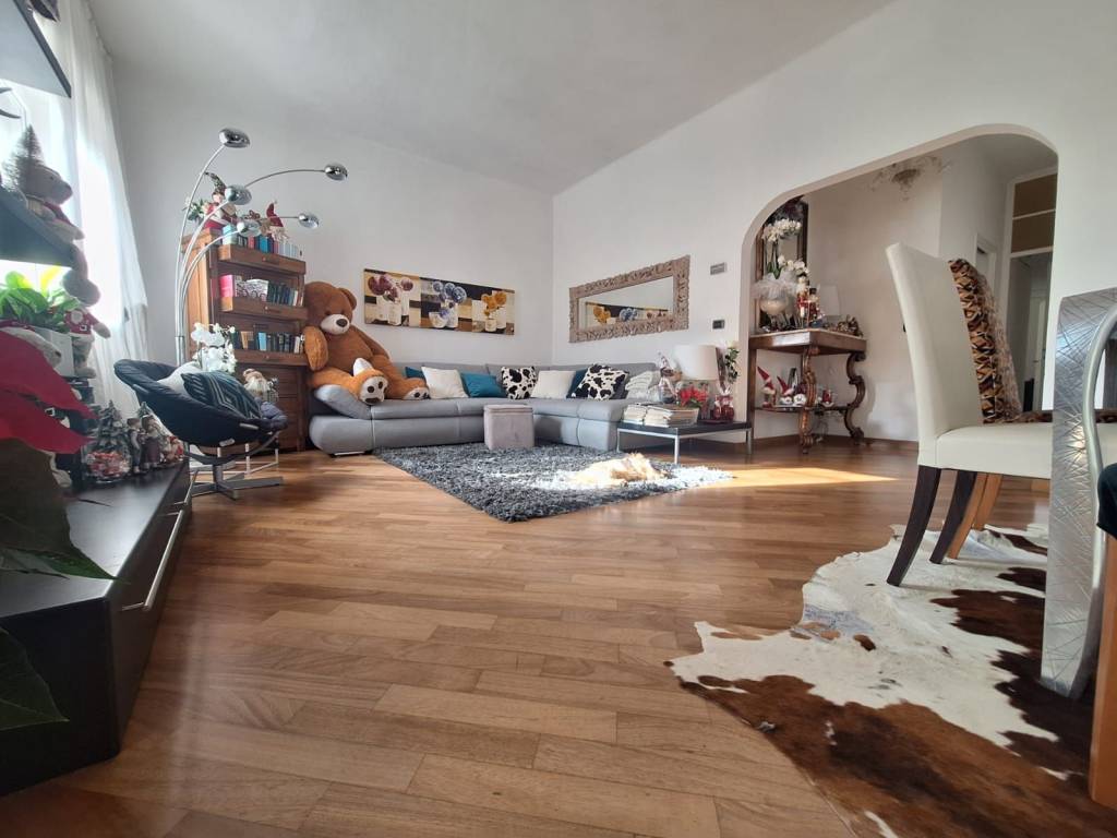 appartamento in vendita a Viareggio in zona Marco Polo