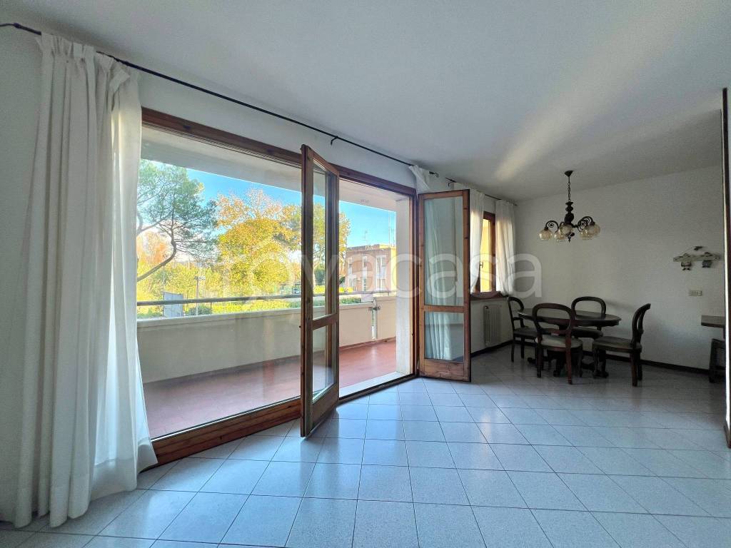 appartamento in vendita a Viareggio in zona Marco Polo