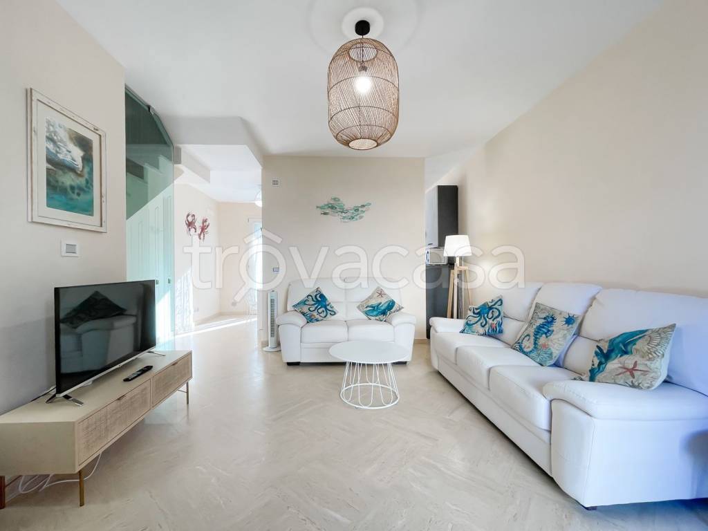 casa indipendente in vendita a Viareggio in zona Marco Polo