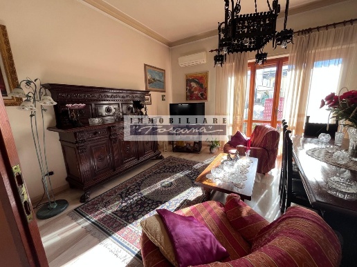 casa indipendente in vendita a Viareggio in zona Migliarina