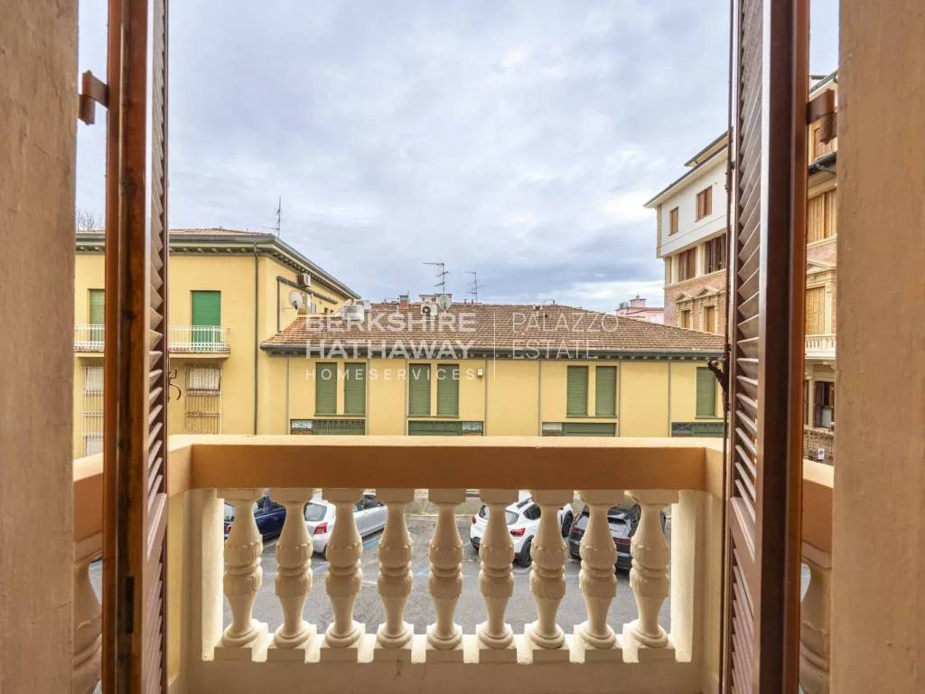 casa indipendente in vendita a Viareggio