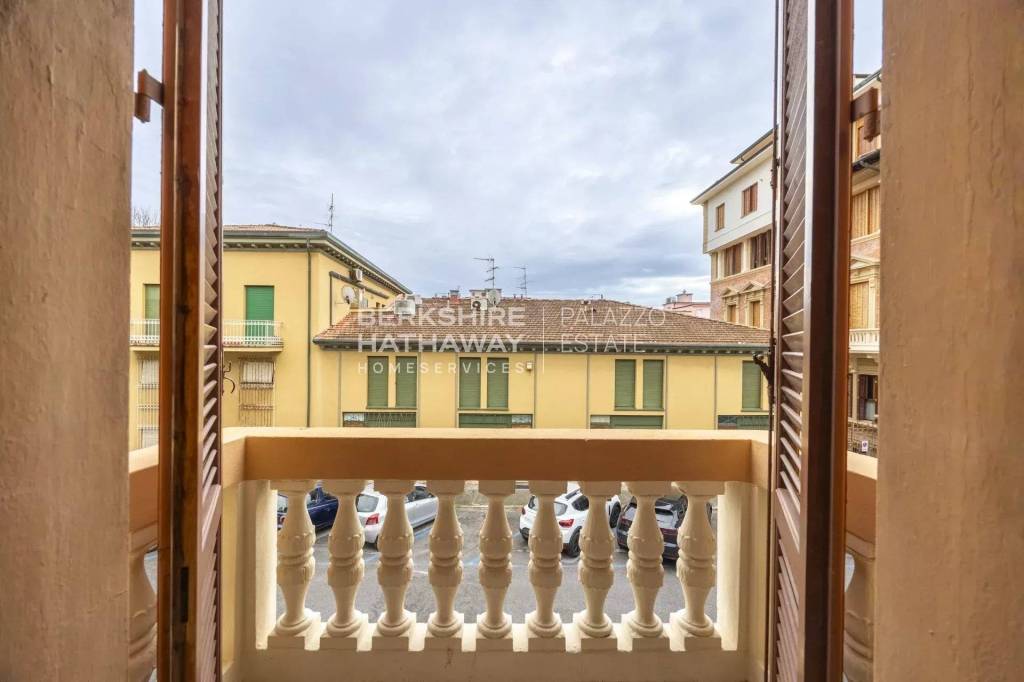 casa indipendente in vendita a Viareggio
