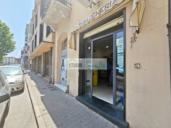 negozio in vendita a Viareggio