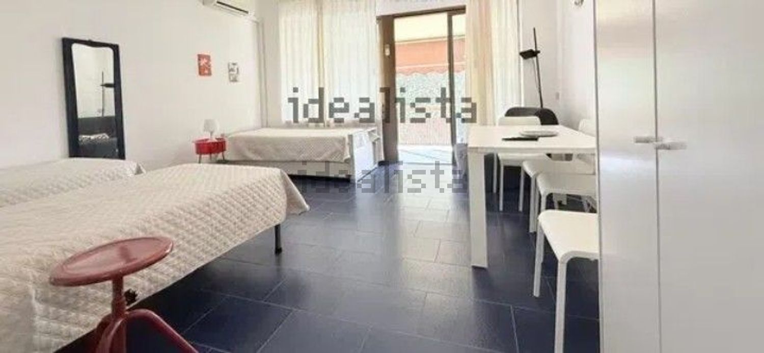 appartamento in vendita a Viareggio in zona Lago Mare