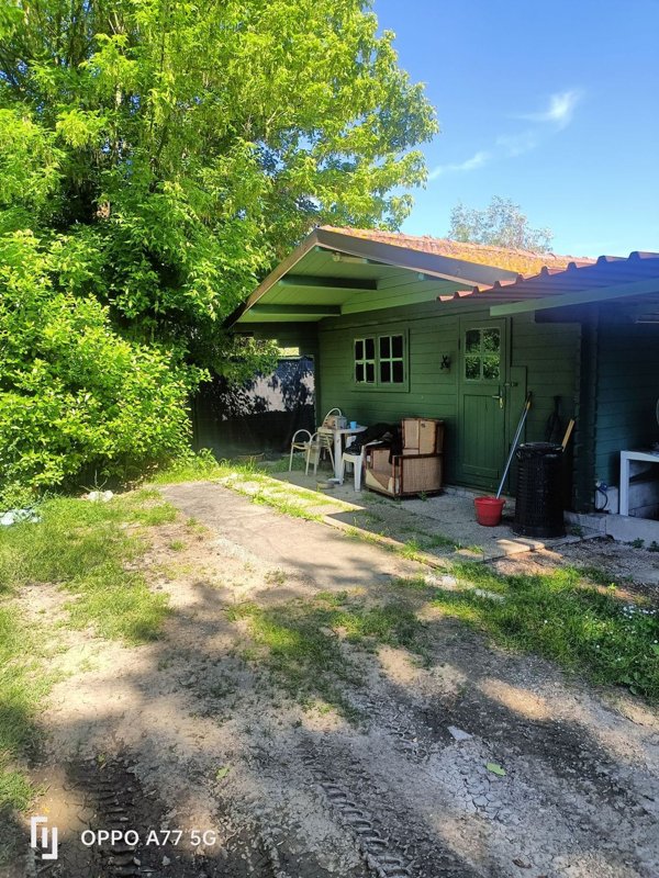 locale di sgombero in vendita a Viareggio