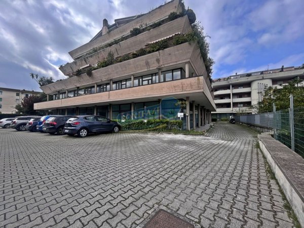 ufficio in vendita a Viareggio