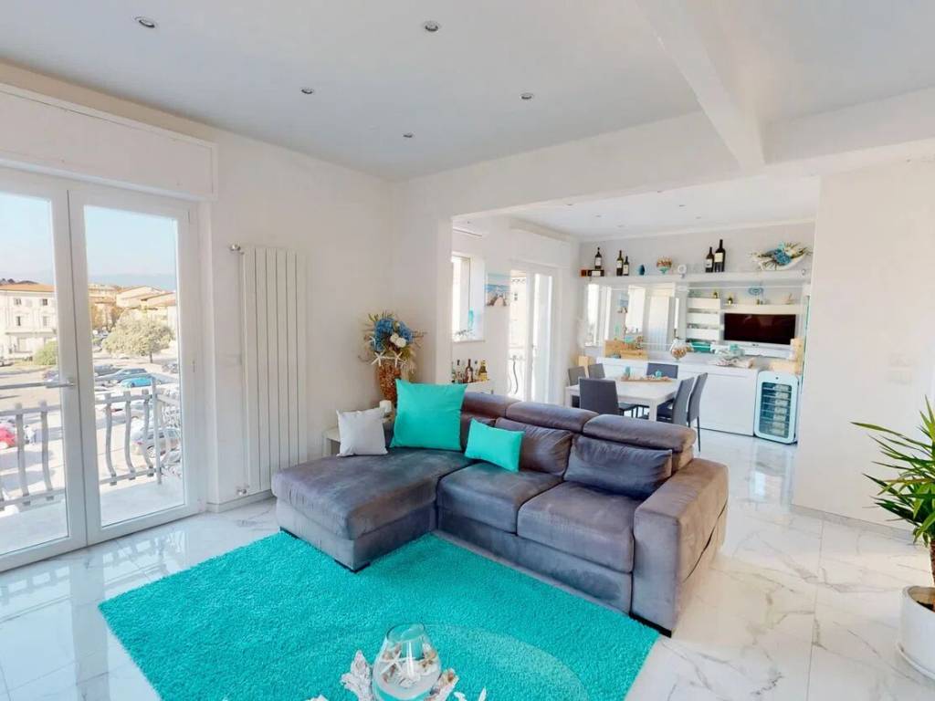 appartamento in vendita a Viareggio