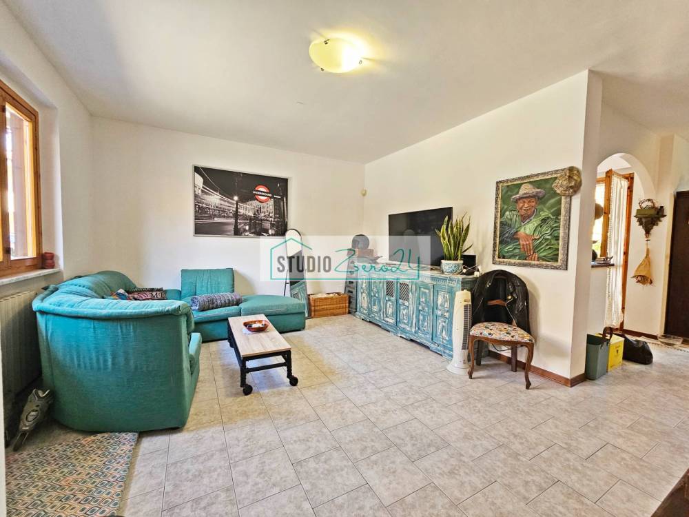 casa indipendente in vendita a Viareggio in zona Torre del Lago