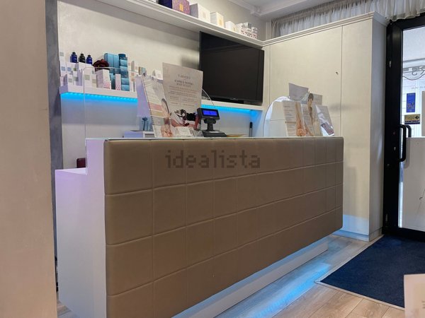 locale di sgombero in vendita a Viareggio in zona Centro Storico