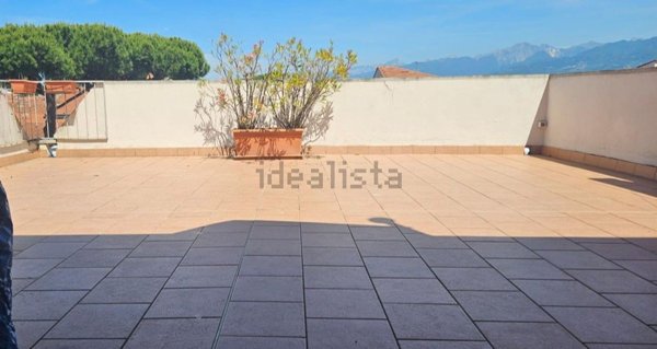 appartamento in vendita a Viareggio in zona Marco Polo