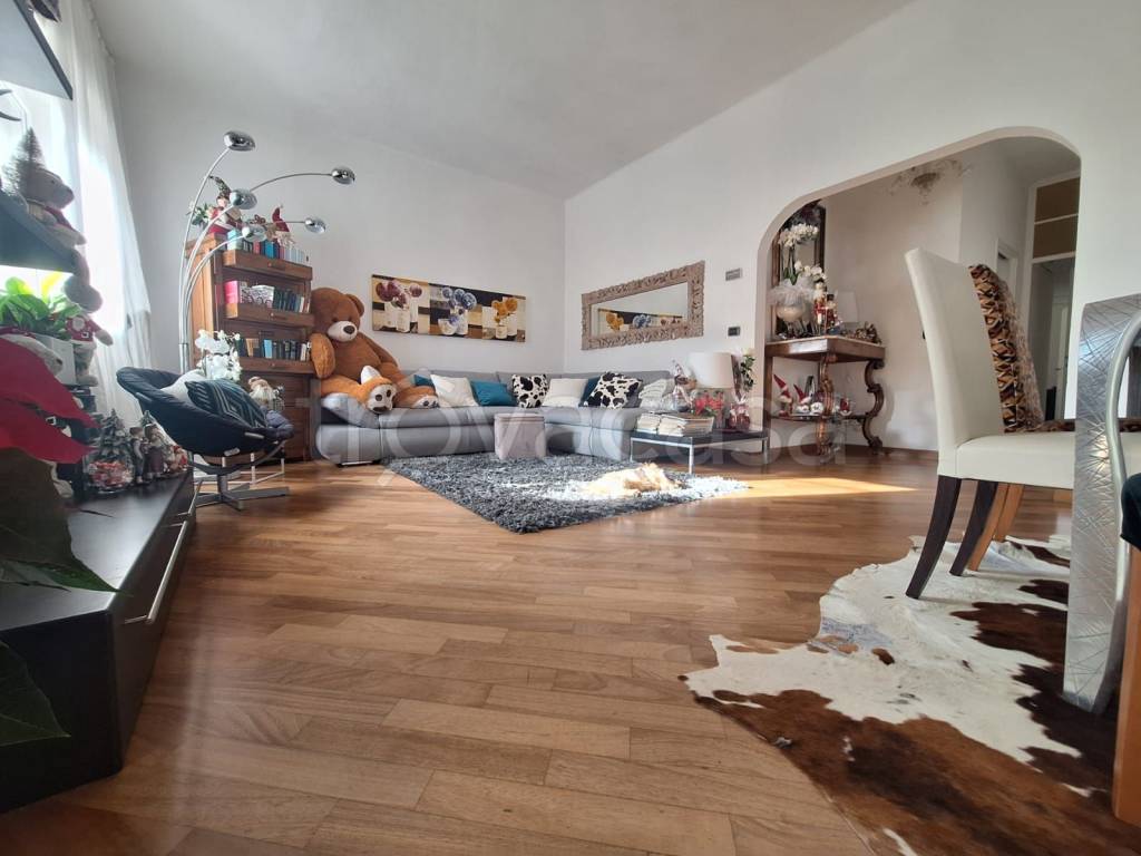 appartamento in vendita a Viareggio in zona Marco Polo