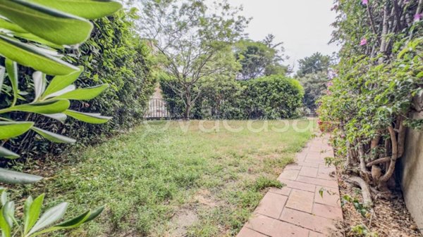 casa indipendente in vendita a Viareggio