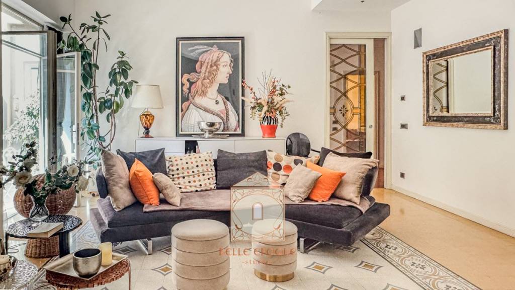 casa indipendente in vendita a Viareggio