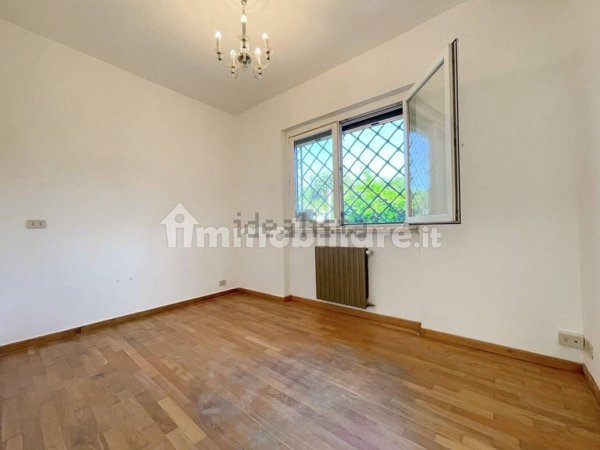 casa indipendente in vendita a Viareggio in zona Migliarina