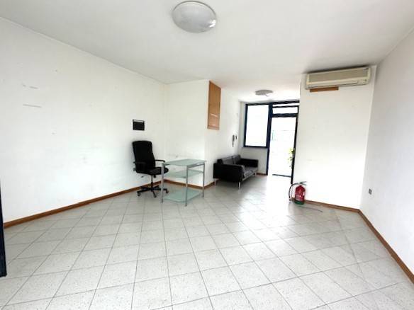 ufficio in vendita a Viareggio