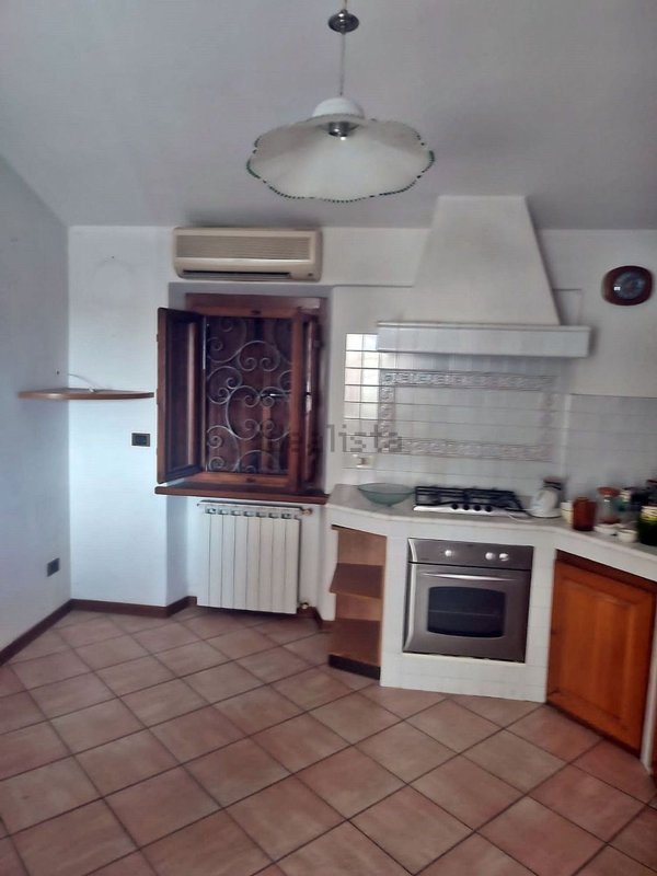 casa indipendente in vendita a Viareggio in zona Marco Polo