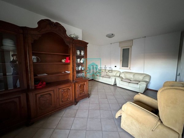 appartamento in vendita a Viareggio in zona Marco Polo