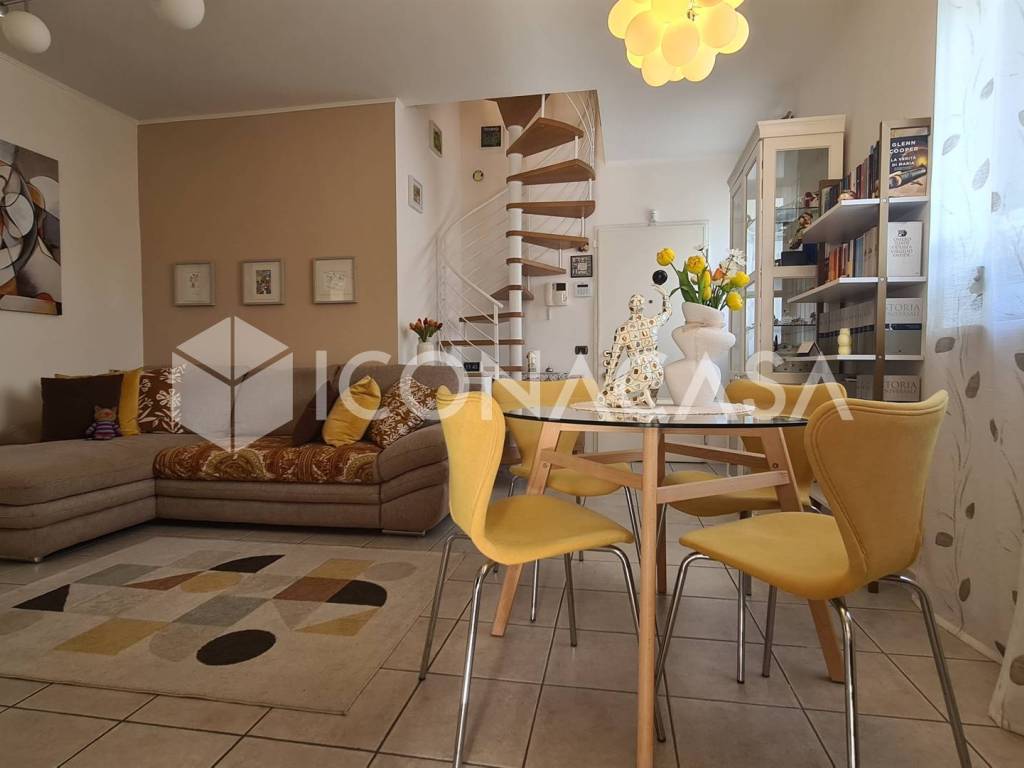 appartamento in vendita a Viareggio