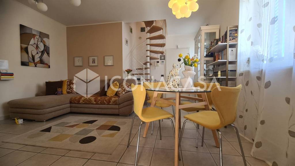 appartamento in vendita a Viareggio