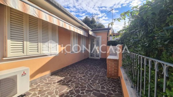 appartamento in vendita a Viareggio in zona Torre del Lago