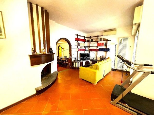 casa semindipendente in vendita a Viareggio in zona Centro Storico