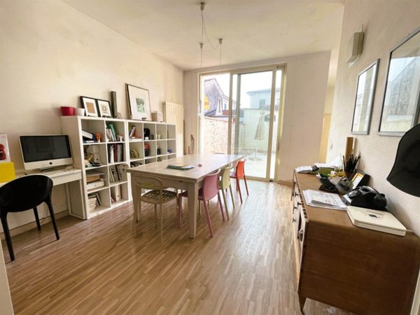 casa indipendente in vendita a Viareggio in zona Marco Polo