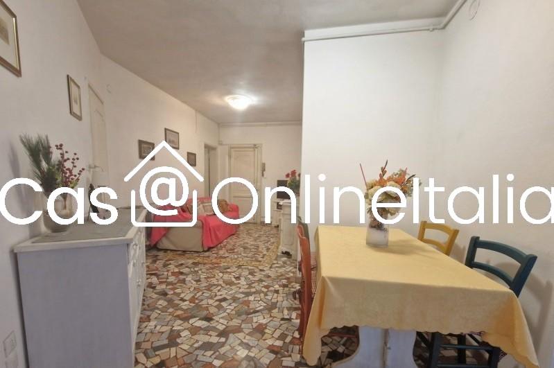 appartamento in vendita a Viareggio in zona Centro Storico