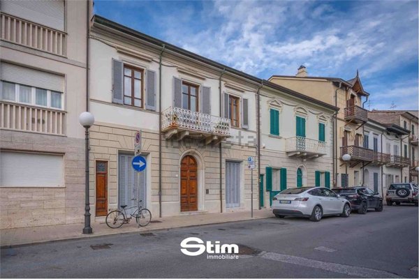appartamento in vendita a Viareggio