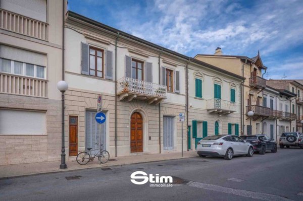 appartamento in vendita a Viareggio