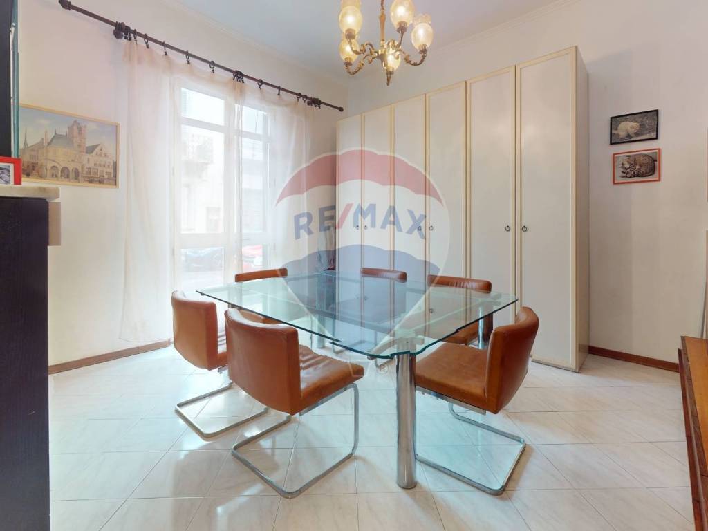 casa indipendente in vendita a Viareggio